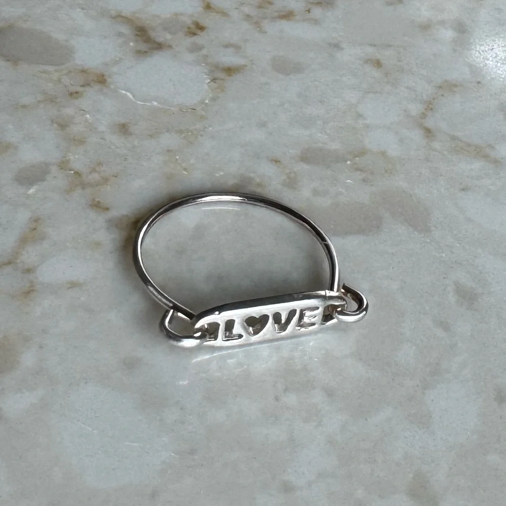 NWOT Sundance A Simple Love Ring, Sterling Silver